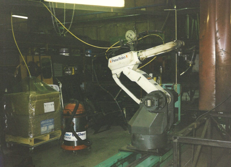storia-azienda-chi-siamo-nuovareda-carpenteria-metallica-taglio-laser-longiano-forlì-cesena